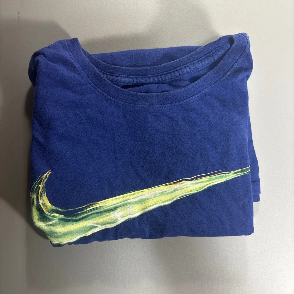 Nike tee stylish